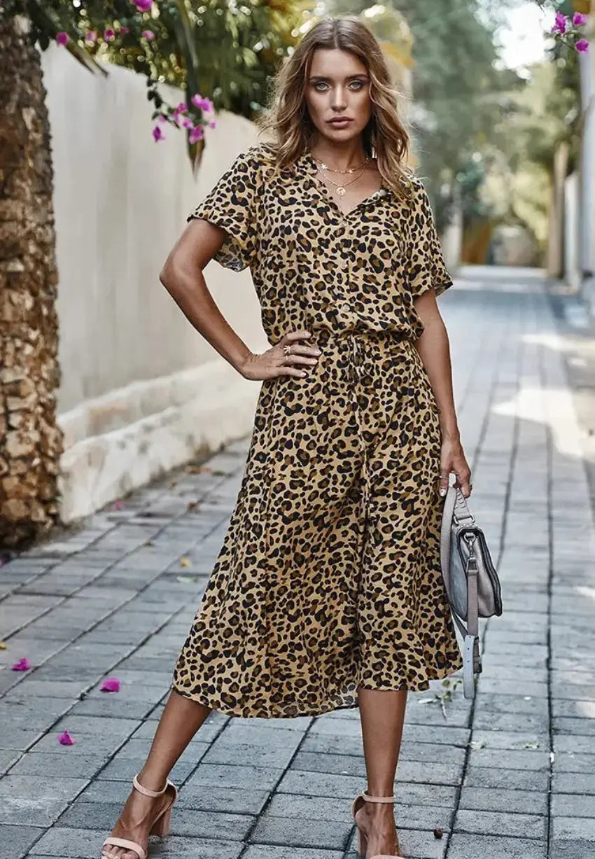 Elegante Dames Chiffon Jurk met Stippenprint AtelierDress